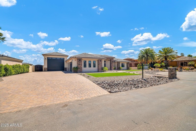 18225 W San Juan Ct-2