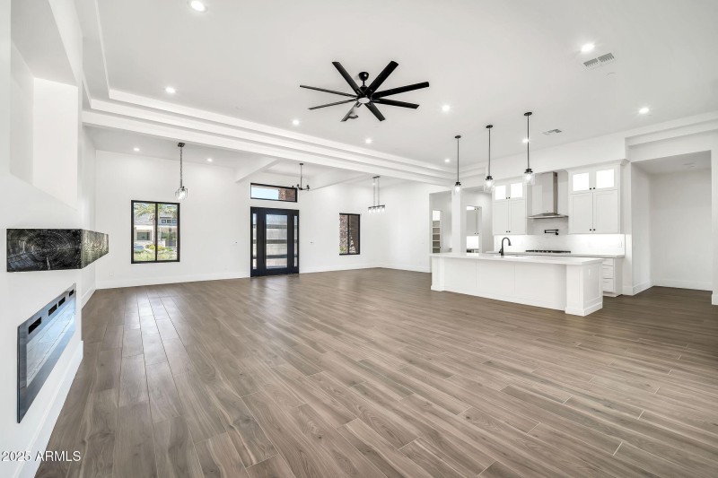 18225 W San Juan Ct-7