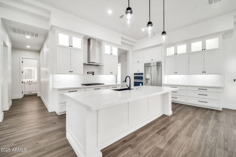 18225 W San Juan Ct-15