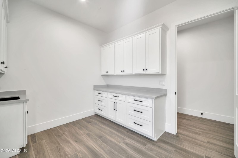 18225 W San Juan Ct-36