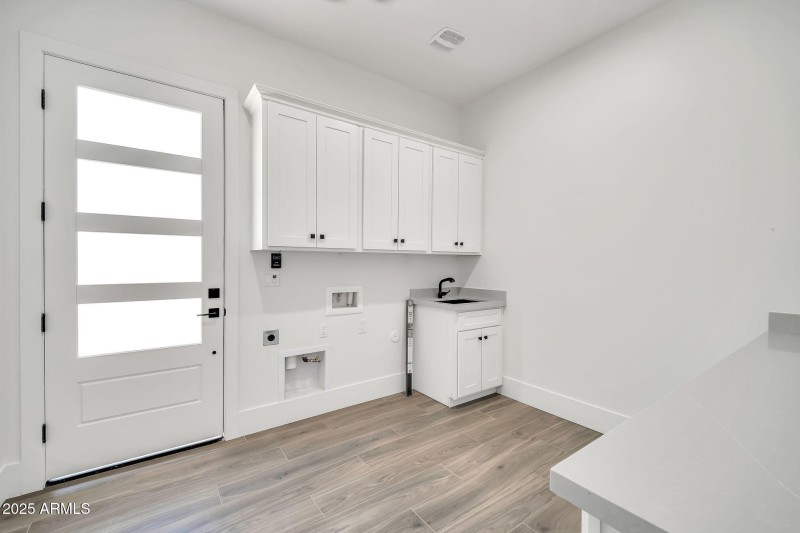 18225 W San Juan Ct-37