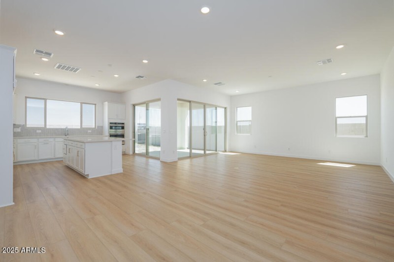 Tri Pointe Homes - Soleo 324 - Dining an