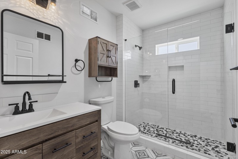 Guest House Bath