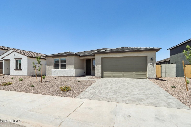 3-web-or-mls-W Cheryl Dr-1405-003