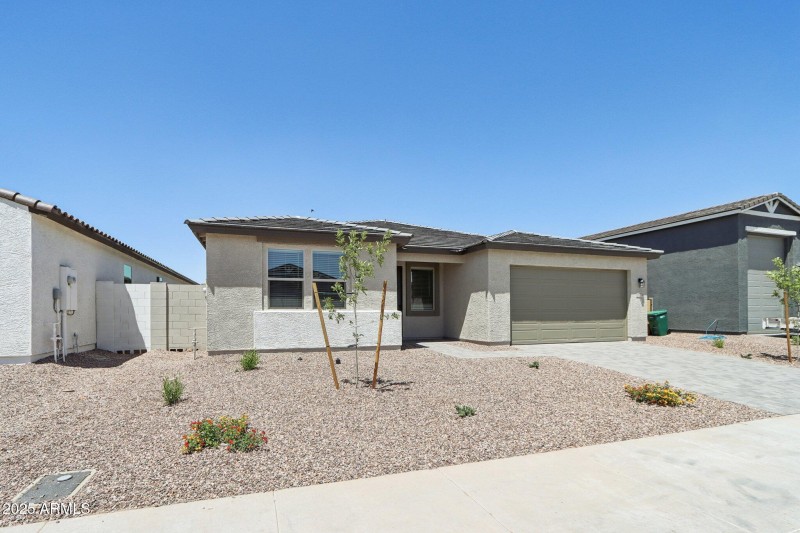 4-web-or-mls-W Cheryl Dr-1405-004