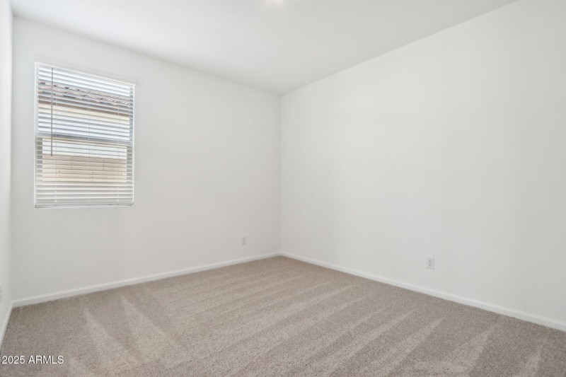 22-web-or-mls-W Cheryl Dr-1405-022