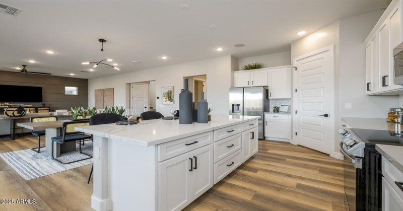 camelback-floor-plan-kitchen-island-will