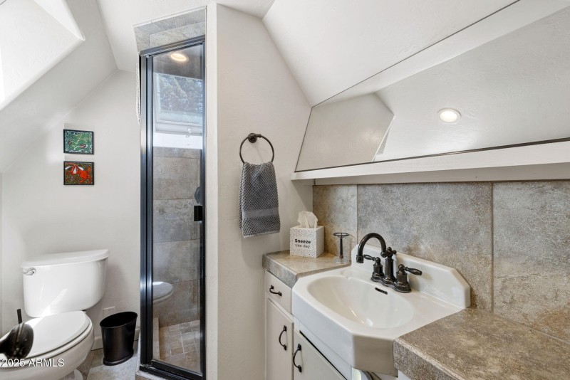 En Suite Bathroom