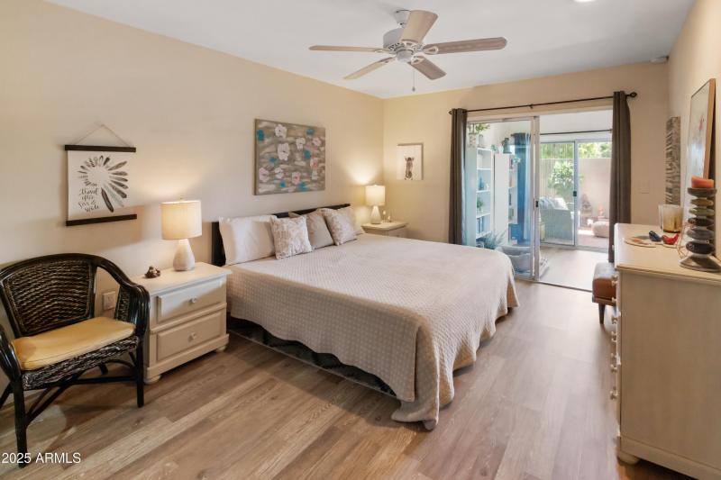 13807 N Garden Court Dr-16