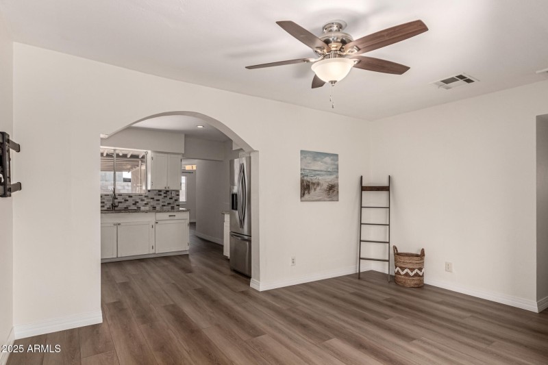 5 Dining Room