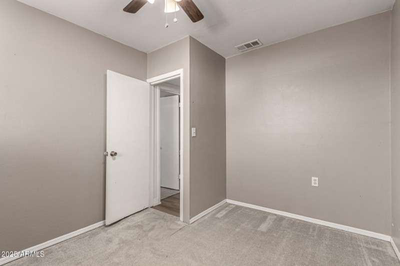 16 Bedroom