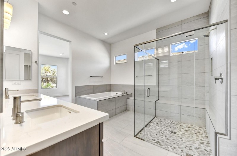 17) PRIMARY BATH II