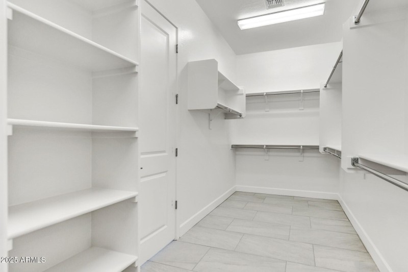 19) PRIMARY WALK-IN