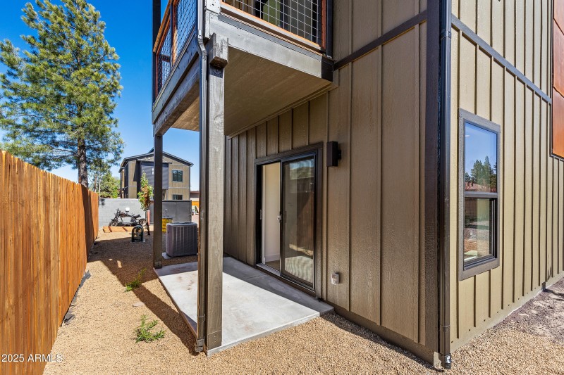 302 W Oak Ave Lot 11-12