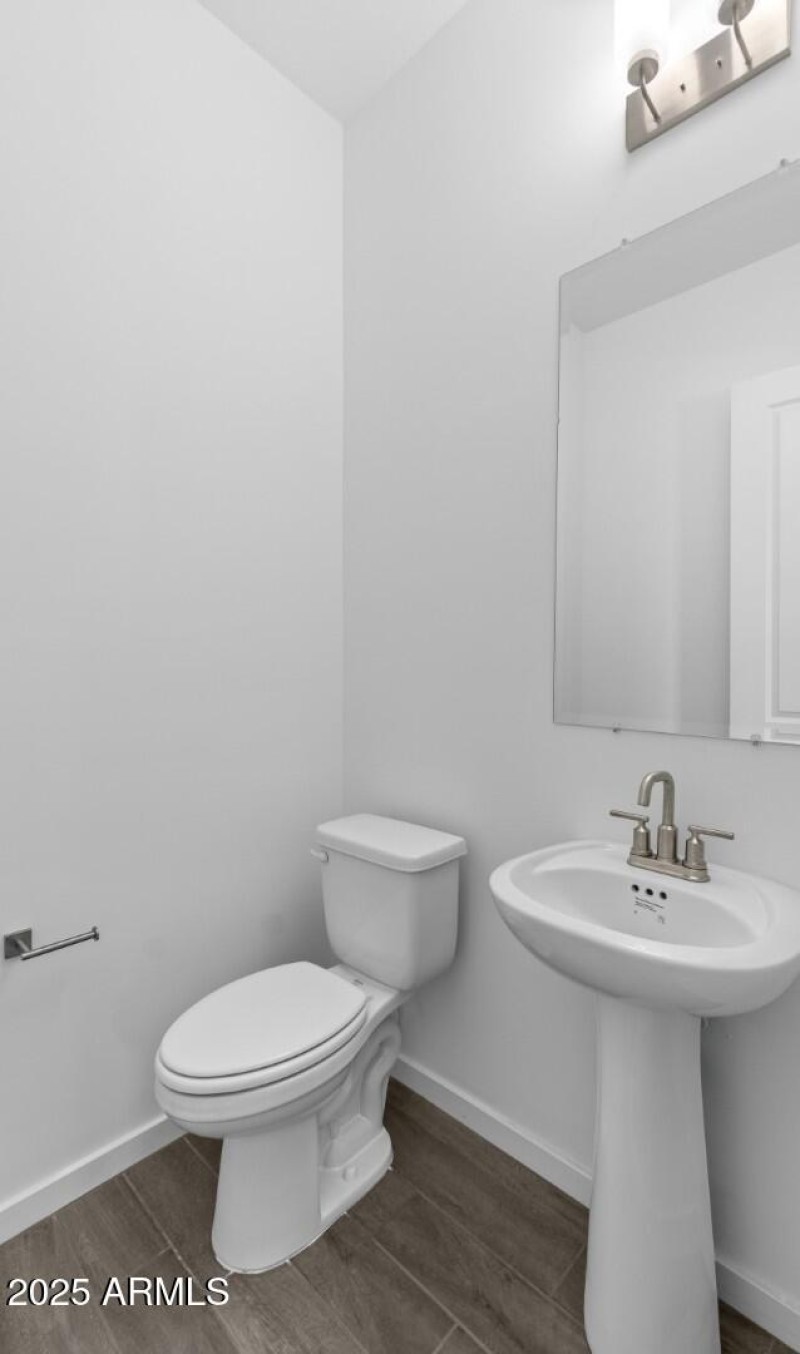 RM Lot #8 Half Bath (Large)