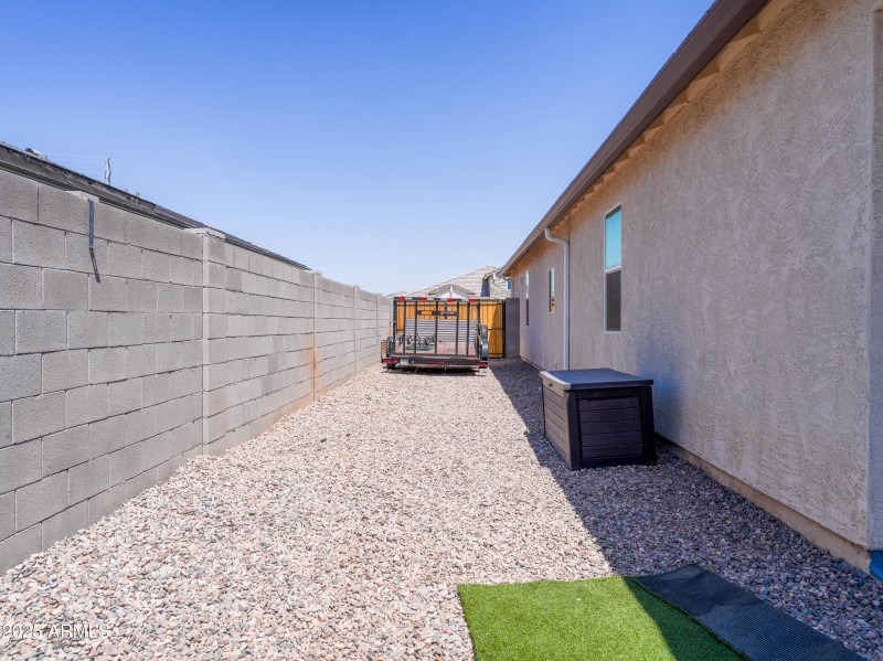 Aleutian Dr_Spacious Sideyard w/ RV Gate