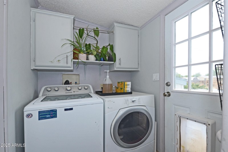 10 Laundry 1
