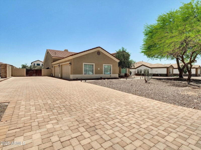 03-8031 W Morten Avenue-3