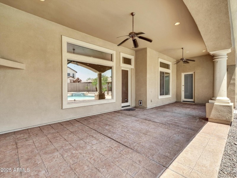 76-8031 W Morten Avenue-76