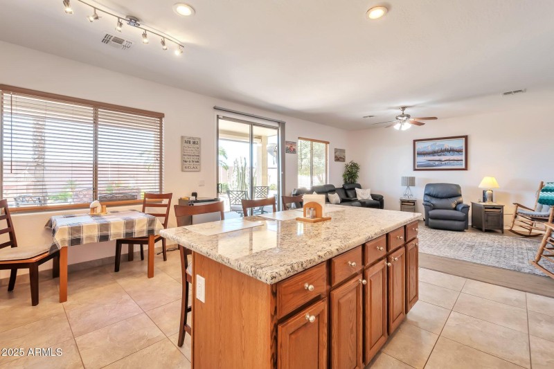 Kitchen/living room