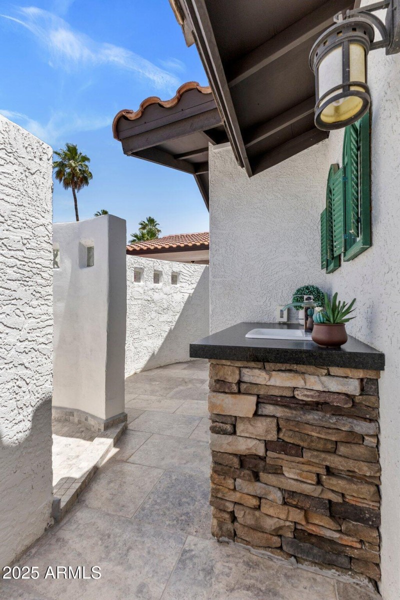 Private Outdoor Bathroom