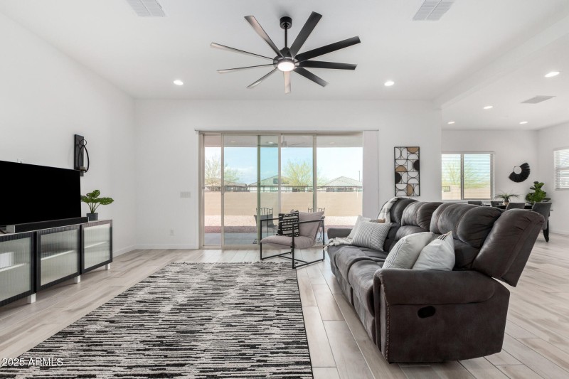 3089 N 200th AVE, Buckeye, AZ 85396