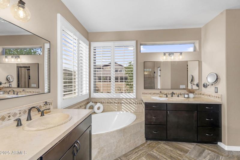 018_23-web-or-mls-20_690