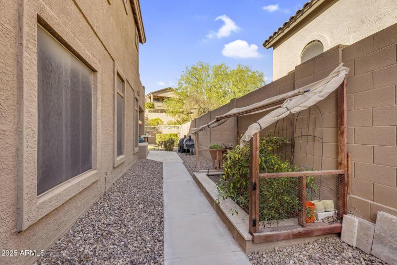 051_61-web-or-mls-48_224