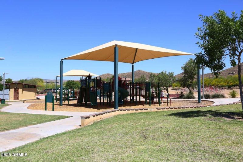 Tramonto Park - play area