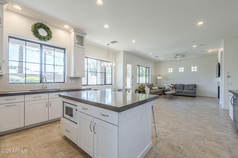 015_Kitchen Island
