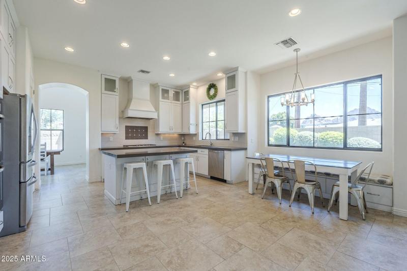 016_Kitchen