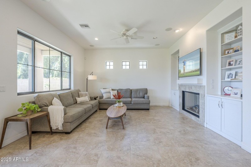 053_Living Room