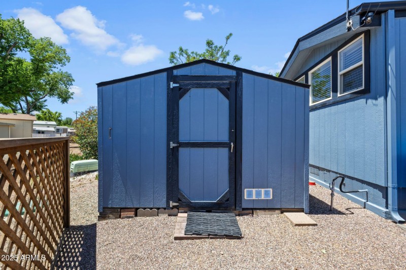 Shed