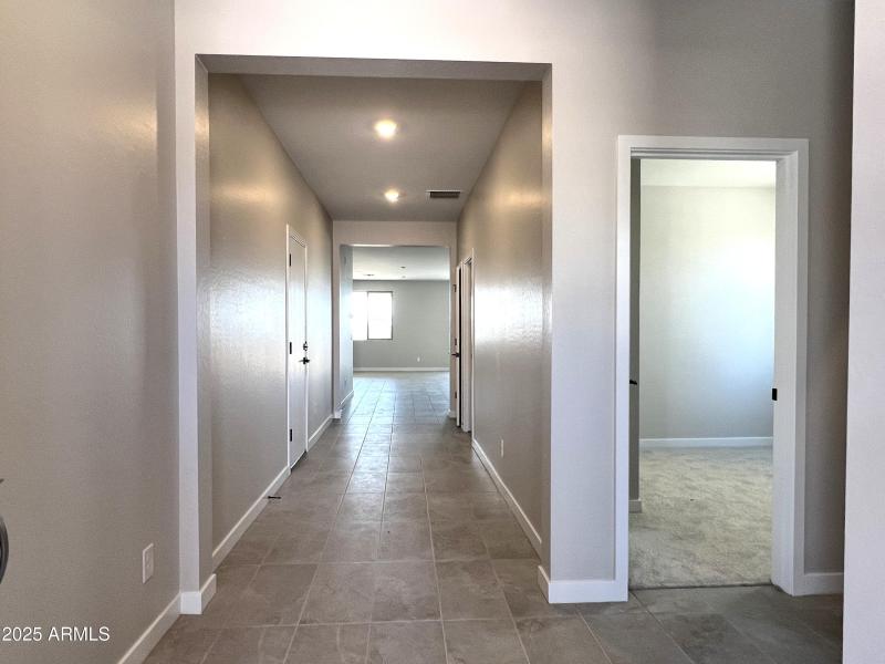 EC1E Lot 93 - Entrance