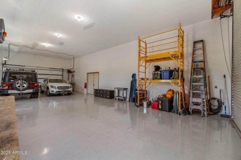 2335VoyagerCir-Overgaard-AZ-38