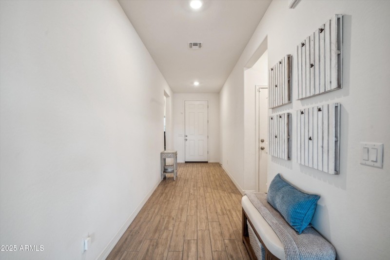 07-Hallway