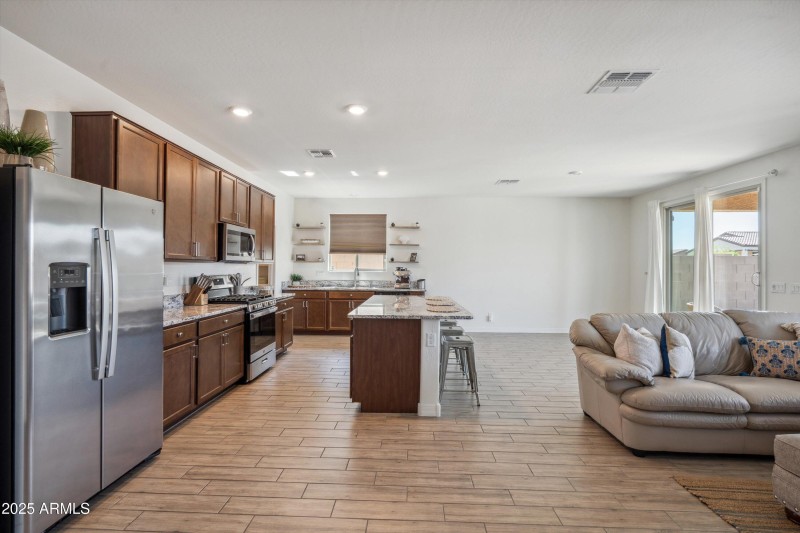 11-Kitchen