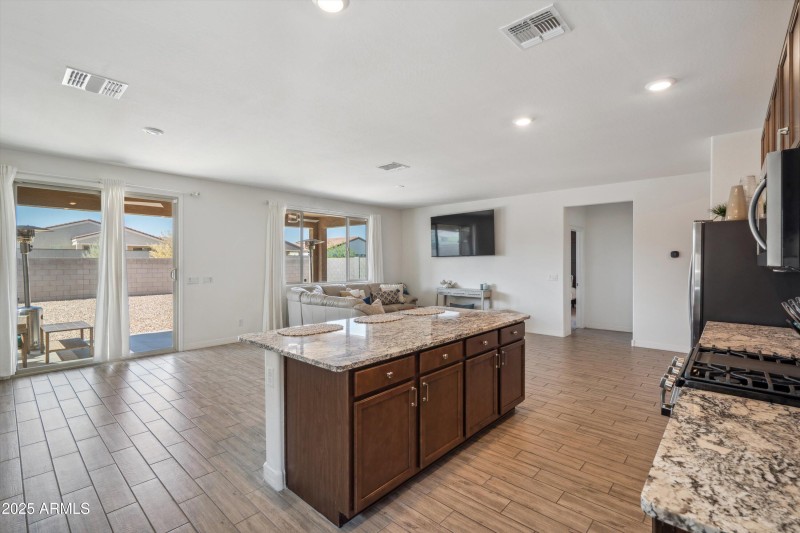 13-Kitchen