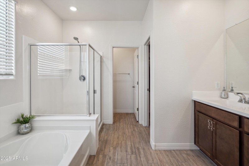 19-Master Bathroom