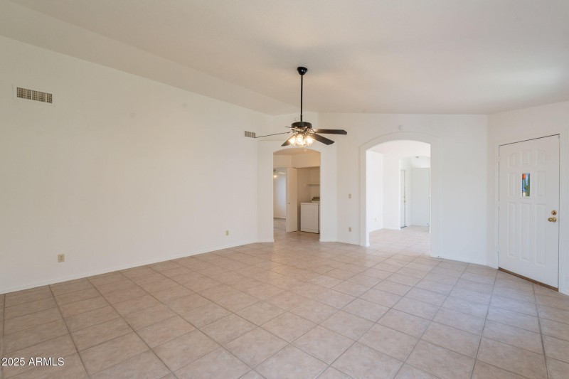 17-web-or-mls-Tonopah-17