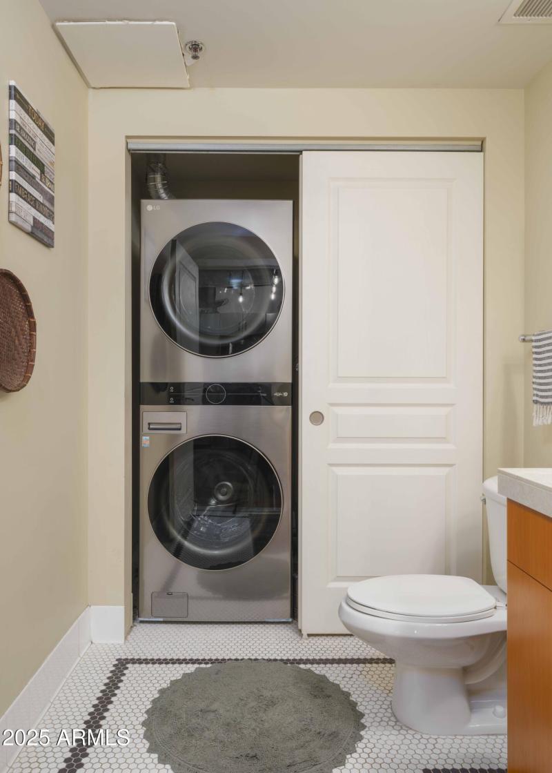2nd Bath & Laundry