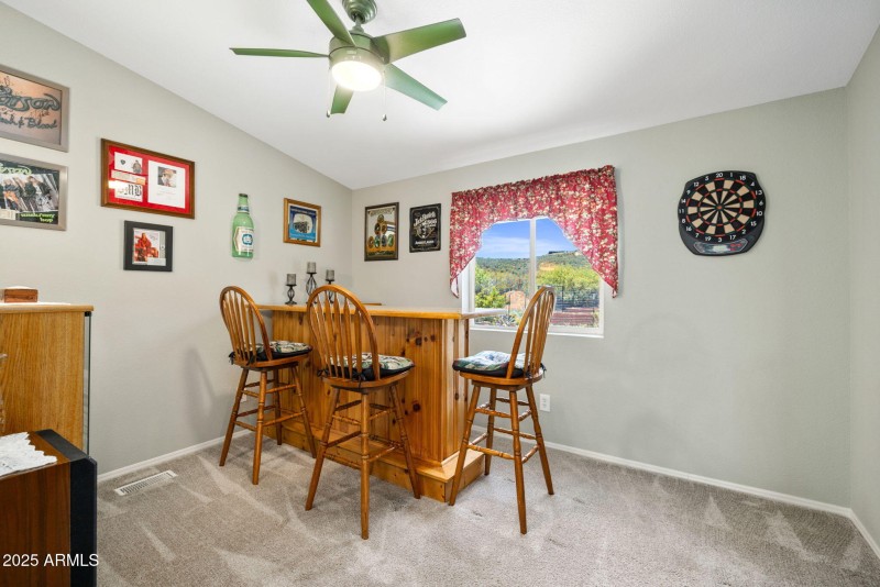 Den/Bedroom 3