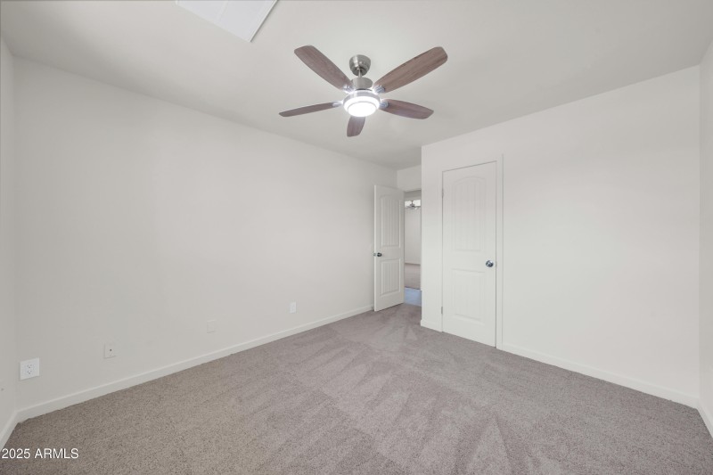 8146 N 17th Dr-22