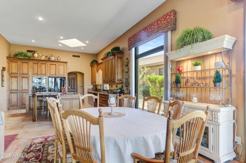 009_Dining and Kitchen