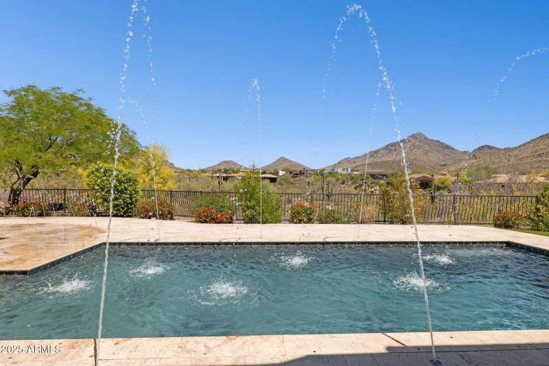 50-web-or-mls-24200-n-alma-school-rd-7