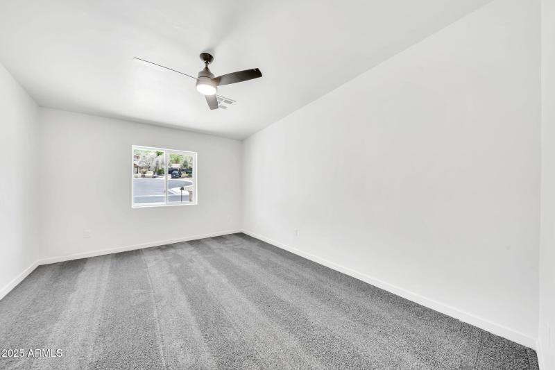 8436 N 13th Pl-19