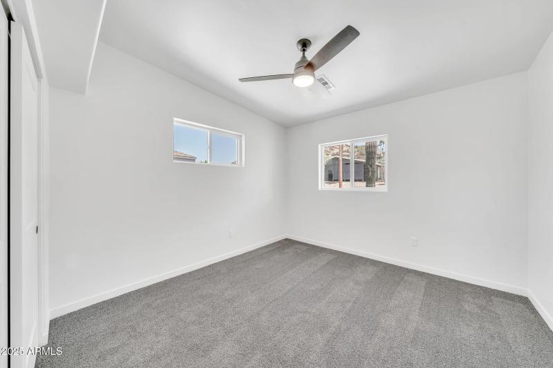8436 N 13th Pl-25