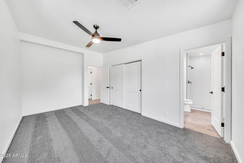 8436 N 13th Pl-27