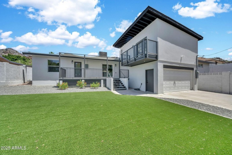 8436 N 13th Pl-36