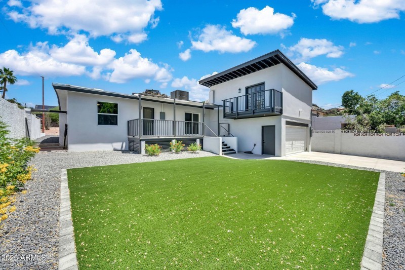 8436 N 13th Pl-38